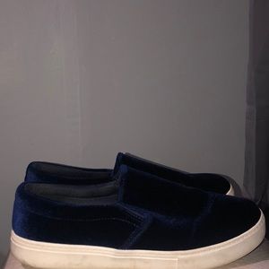 Suede Loafers/sneakers